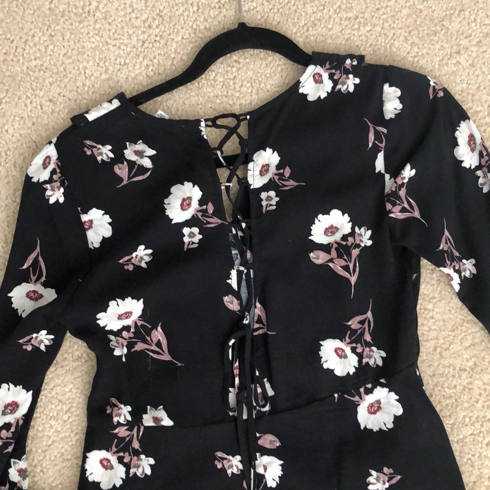 tully’s floral ruffled mini dress - Picture 2 of 6